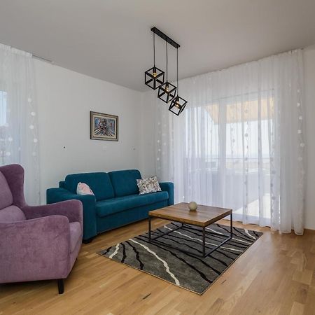 Gujinovic Appartement Tučepi Buitenkant foto